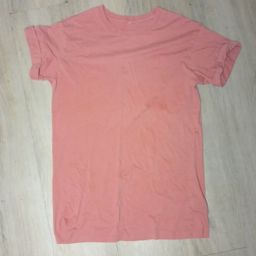 Women's Peach colored T-shirt. Very soft.
